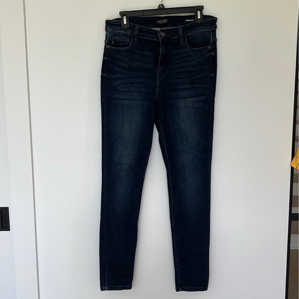 Judy blue HR skinny dark wash size 11/30
